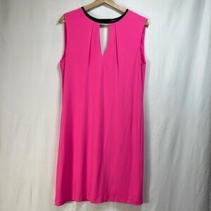 🧳 Kut bright pink and black sleeveless knit dress keyhole, opening front back